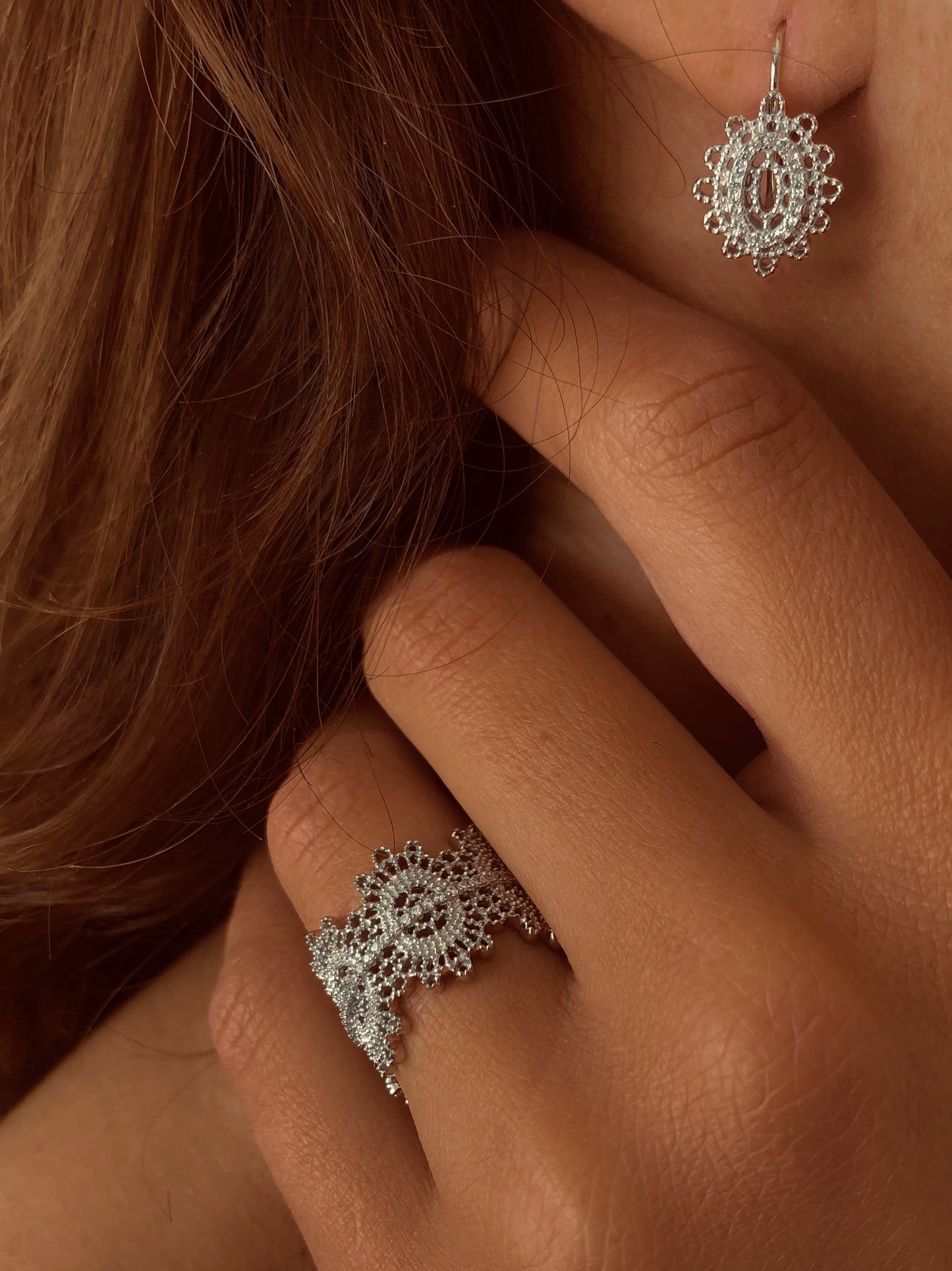 Les Favorites earrings